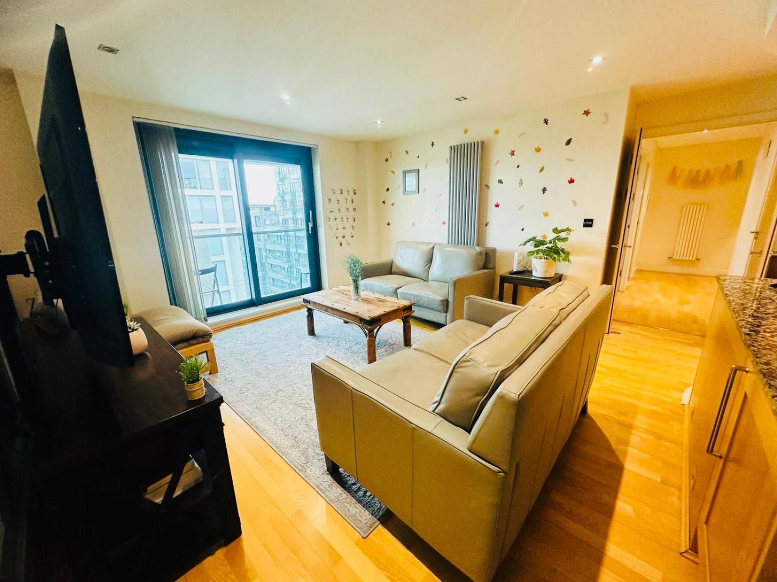 Modern 2Bed 2Bath Apartment Canary Wharf - Upto 5 Person Londen Buitenkant foto